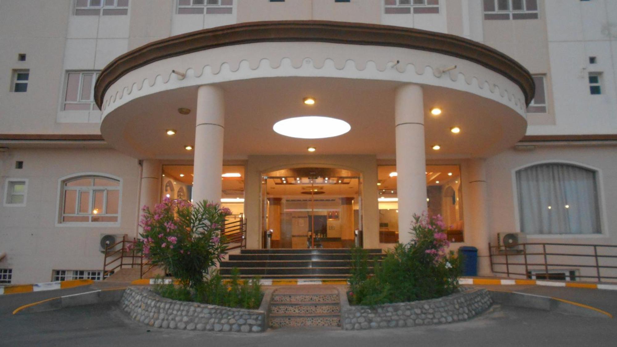 Nizwa Hotel Apartments Екстериор снимка
