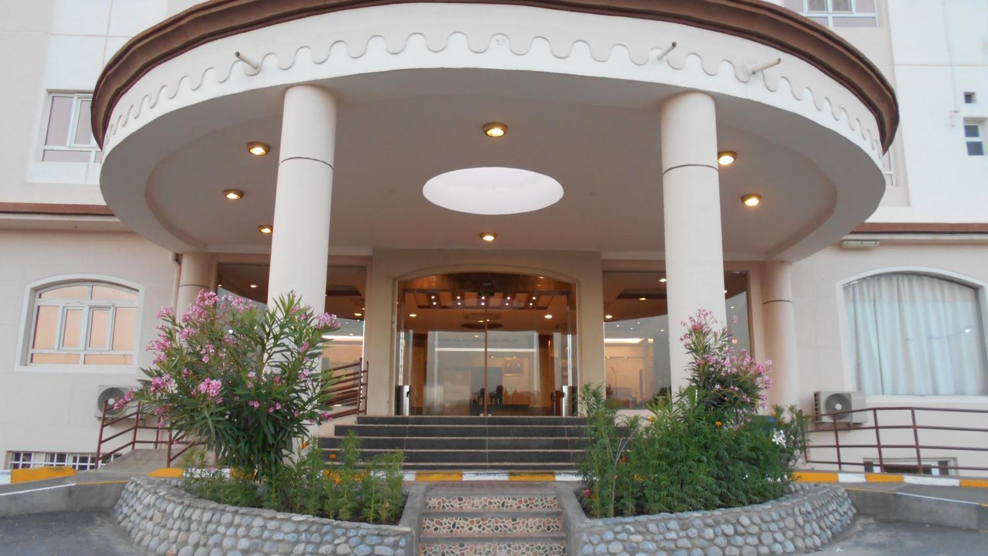 Nizwa Hotel Apartments Екстериор снимка